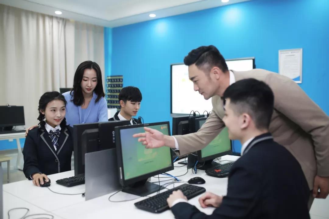 阿里来了！新华·阿里云“校企联盟·人才共建”发布会即将启动！